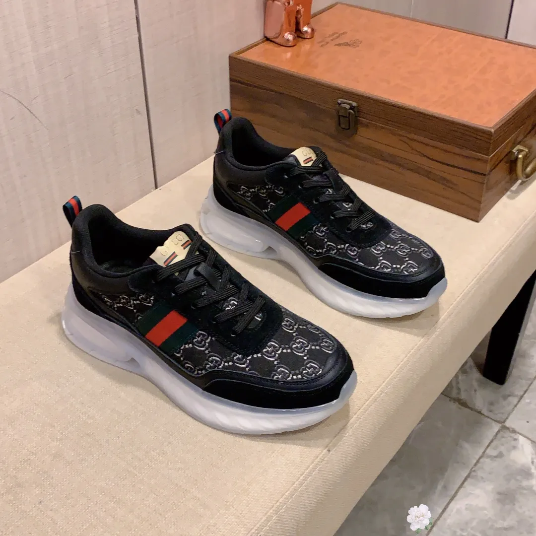 Men's men's shoes💰460💰💰🎩🎩[Lightning][Lightning] "Gucci*" The latest • popular casual shoes, top brand [seduce] luxury ~ purchasing agency, top ~ quality. [Strong] The upper is made of imported breathable cowhide with material ➕ breathable sheepskin feet (•) and fine workmanship. The original stylish and stylish soft rubber wear-resistant and non-slip outsole is light and comfortable on the feet. The real thing looks better when taken in real life. 013: code: 38-44, 4️⃣ colors
